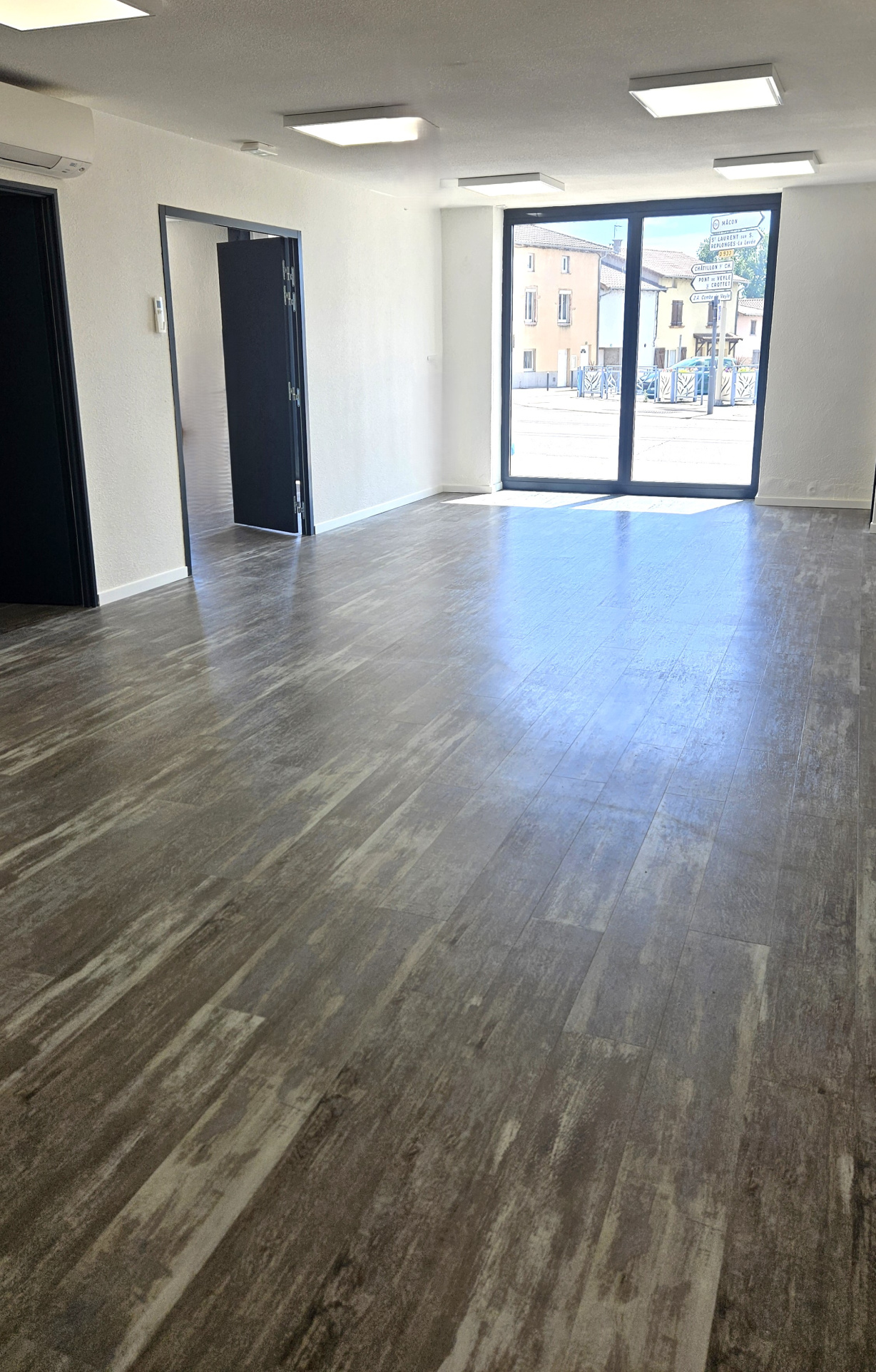 Image_, Local professionnel, Replonges, ref :58